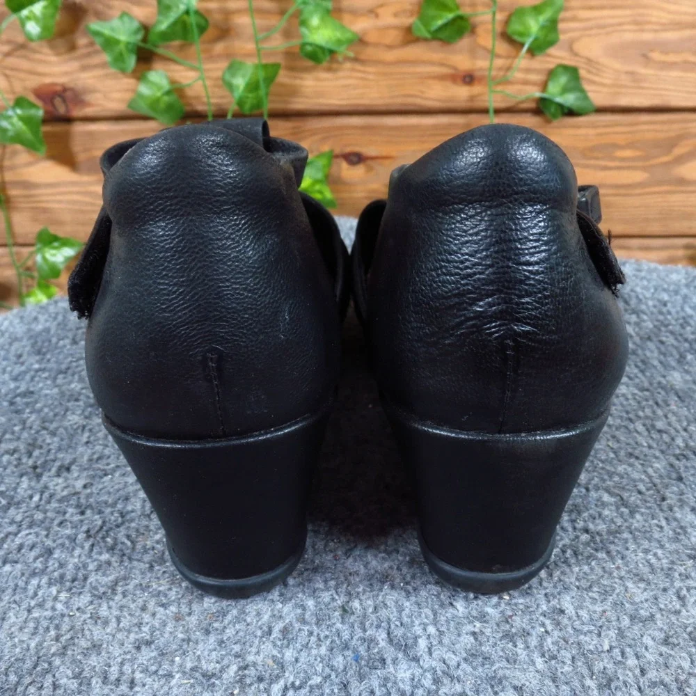 Earth Primrose Women Wedge Sandal Size 9 Comfort Walking Black Leather T-Strap